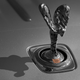 Solo se hicieron 35 vehículos de la colección Silver Ghost y está llena de detalles hechos de plata. La pieza de cobre se remonta al compartimento del motor del coche original.
Foto: Rolls-Royce